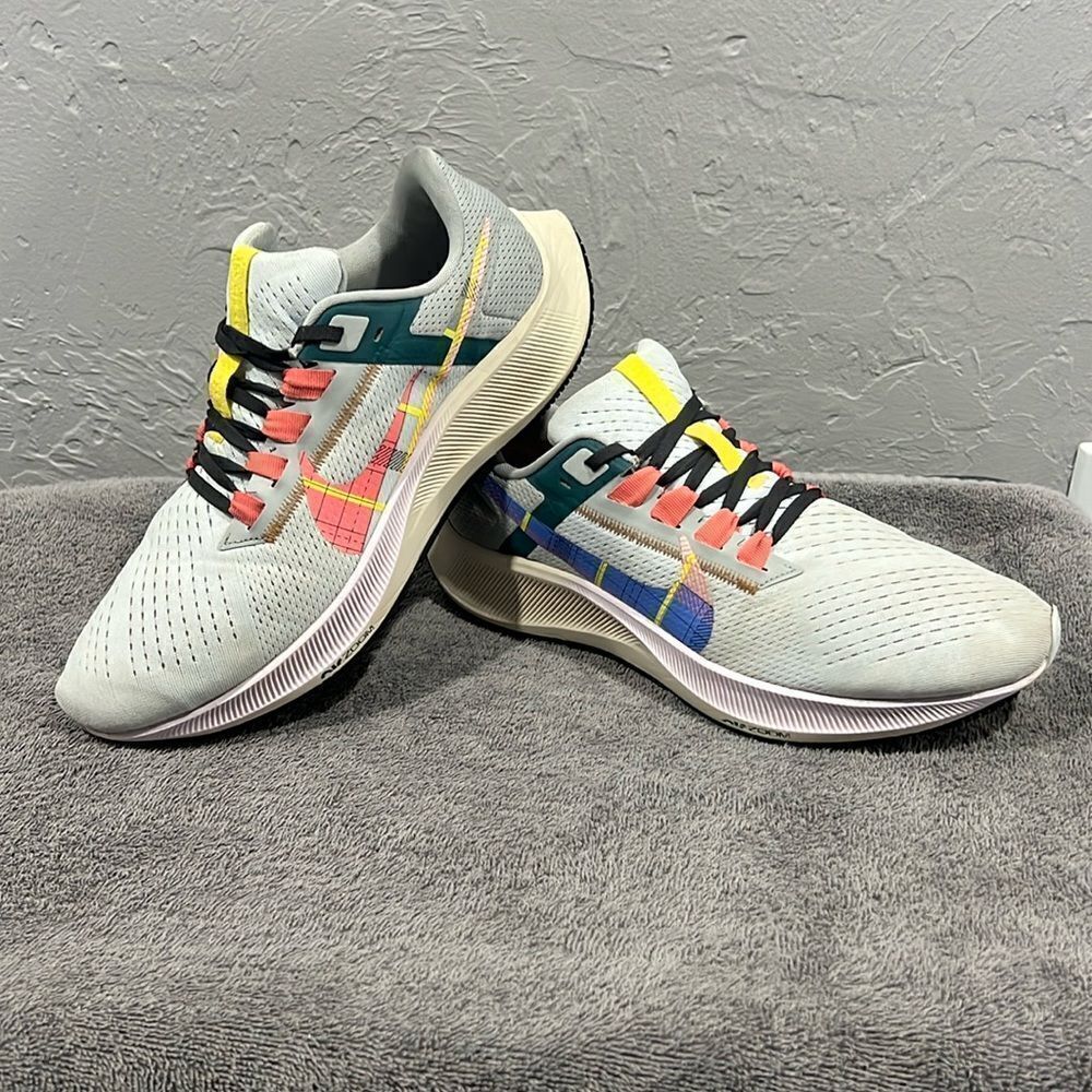 🔥🔥 NIKE Air Zoom Pegasus‎ 38 Premium Running Shoes Blue Pink Women Sz 11 - EUC
